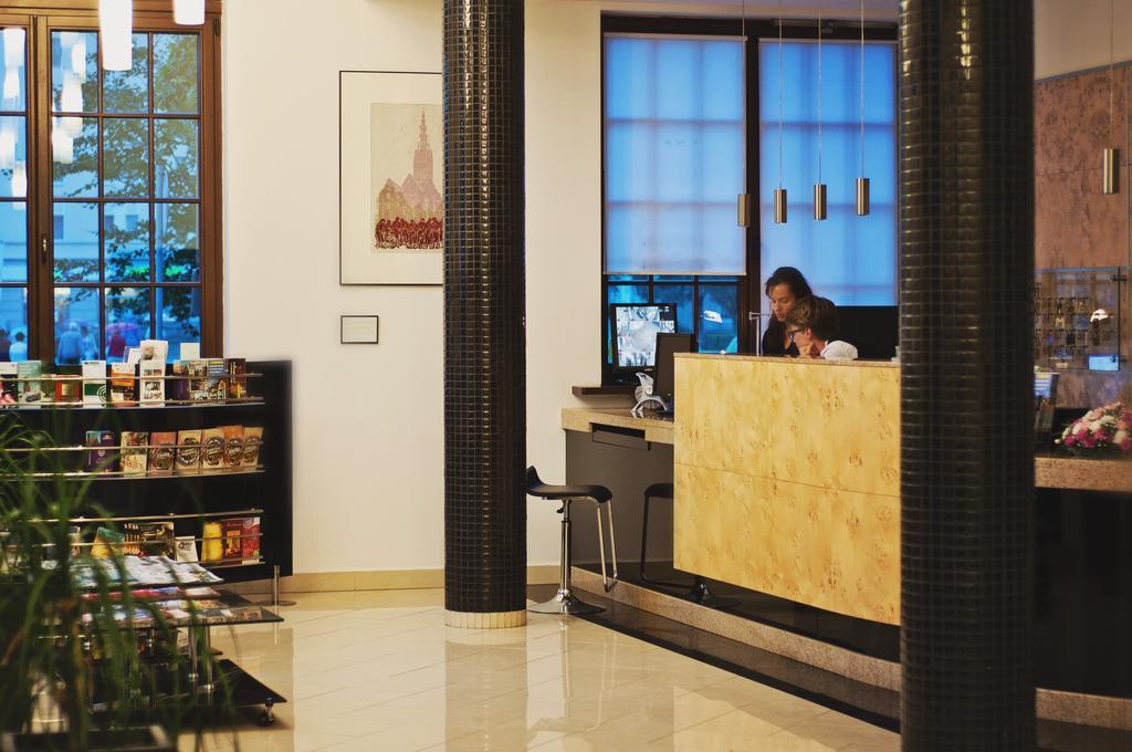 狮子山下酒店 埃尔布隆格 外观 照片